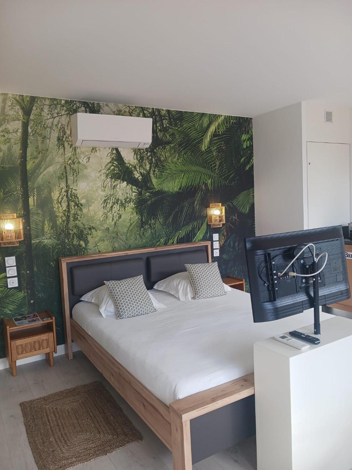 Hotel Aracari Villars-les-Dombes Exterior foto